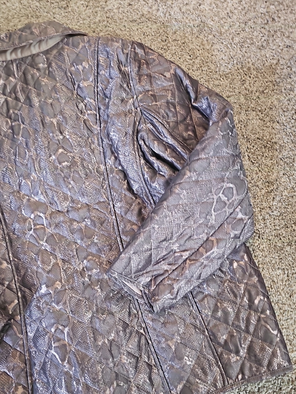 NWT Chico's Women's Quilted Metallic Python Snake Print Jacket - Picture 11 of 13